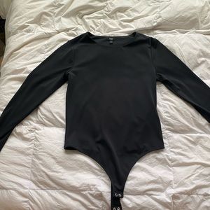 Express Body Contour long sleeve bodysuit